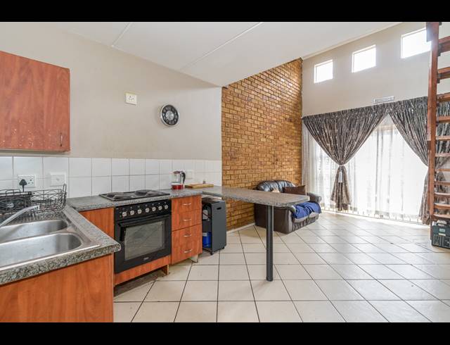 2 BEDROOM APARTMENT FOR SALE IN HONEYPARK